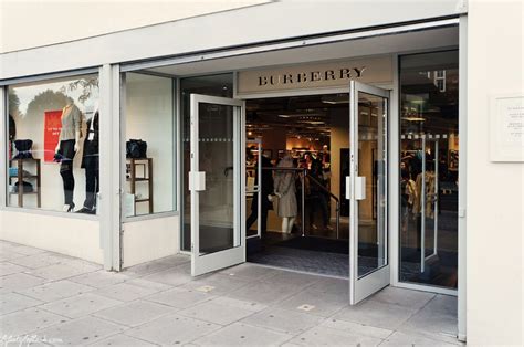 burberry locations worldwide|burberry outlet stores near me.